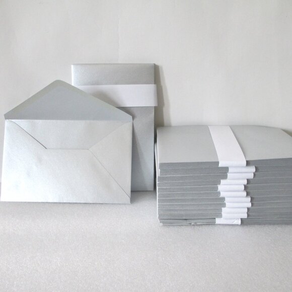 BUNDLE OF 120 SILVER CARD ENVELOPES - Picture 1 of 8